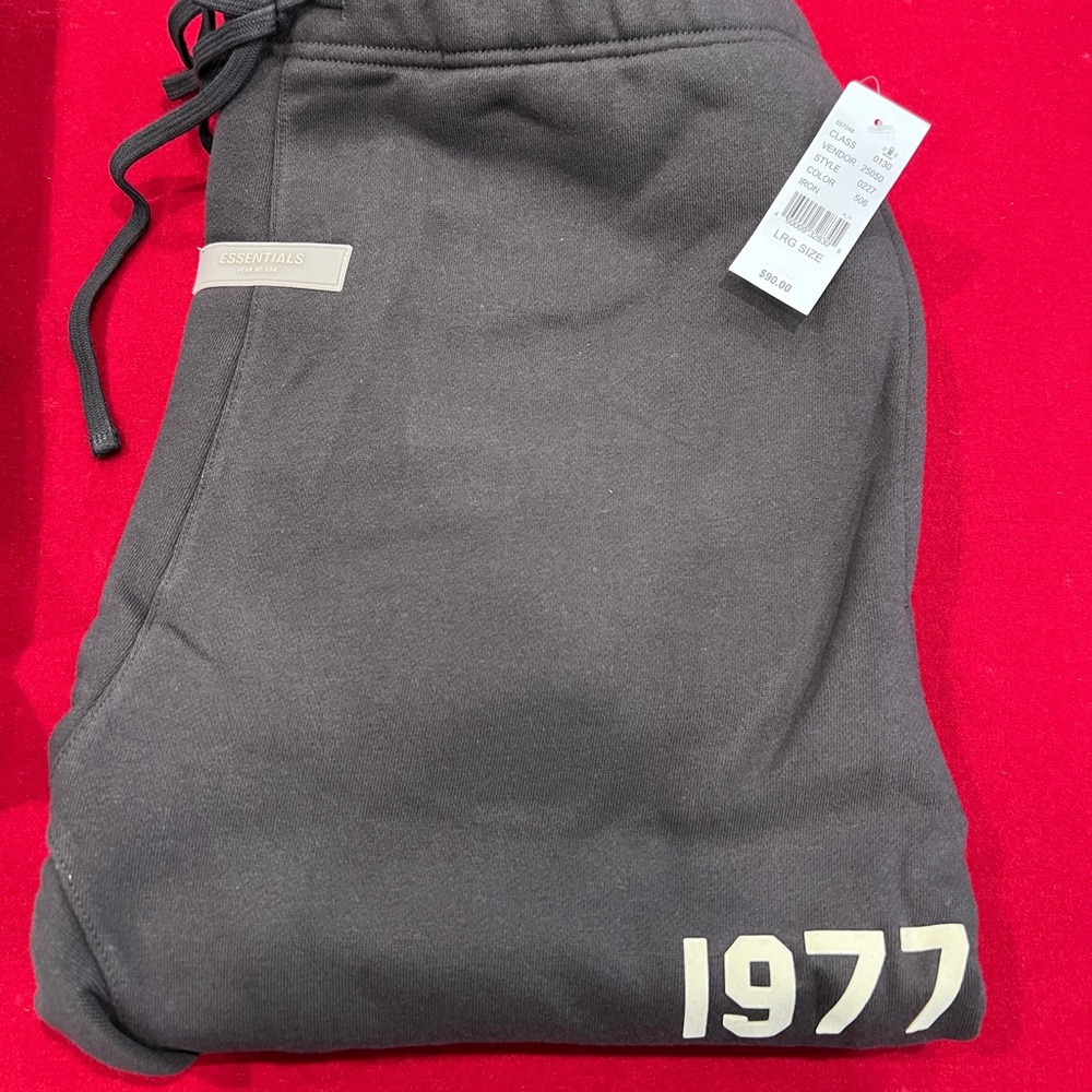 Fear of God Essentials 1977 Hoodie & Sweatpant Set — Iron Grey (Size L) NWT - Picture 5 of 6